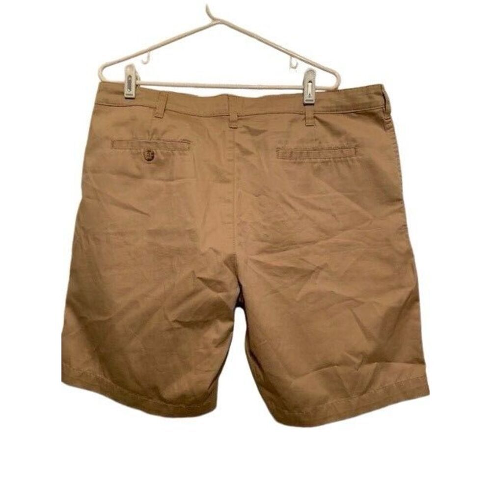 WEDGE SIZE 38 GOLF SHORTS